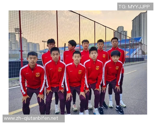 重庆足球队引领最新足球节奏TOP10榜单精彩纷呈的赛季回顾与分析 重庆足球队引领最新足球节奏TOP10榜单精彩纷呈的赛季回顾与分析